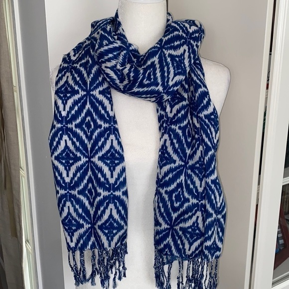 Blue White Ikat Pattern Bohemian Artsy Braided Tassel Warm Scarf Fall - Picture 9 of 17